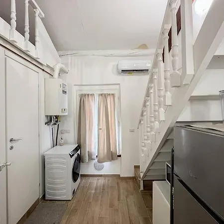 Cozy And Equipped House In * Milán