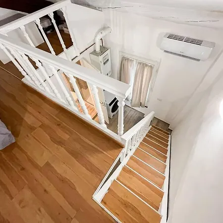 Cozy And Equipped House In *