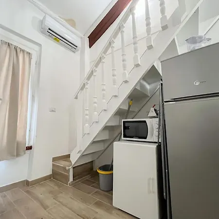 Apartmán Cozy And Equipped House In *